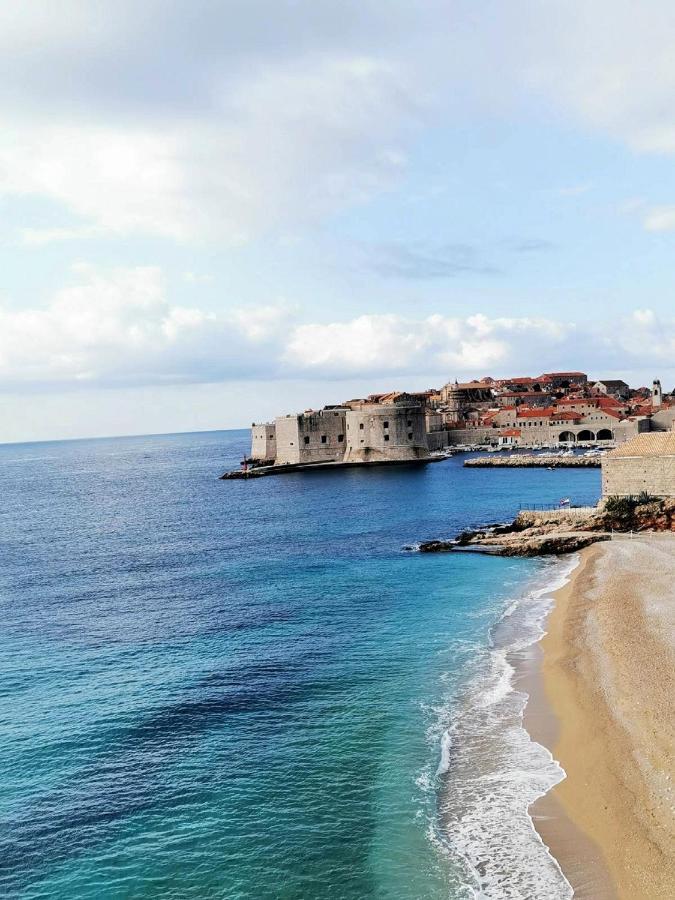 Ira Dubrovnik
