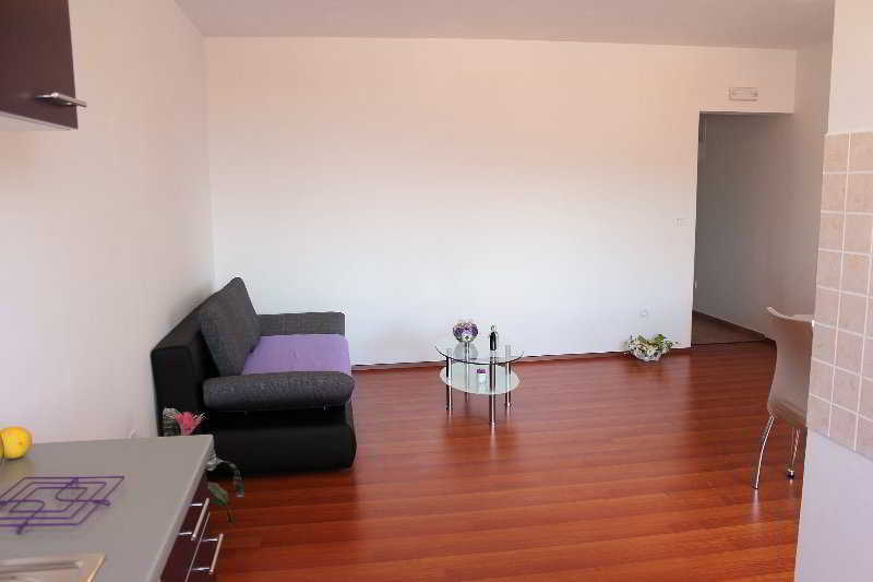 Ira Apartamento