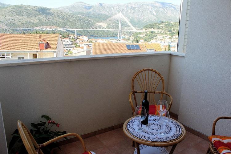 Ira Dubrovnik